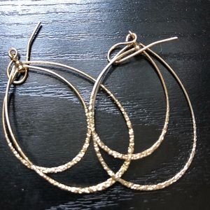 gold earrings